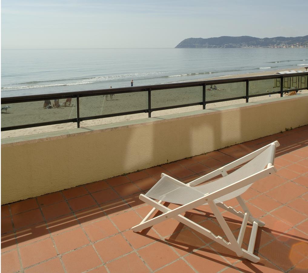 Residence Sole Mare Alaxi Hotels Alassio Esterno foto
