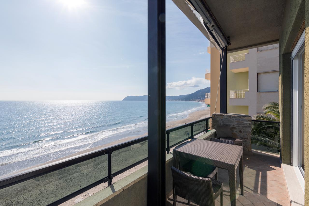 Residence Sole Mare Alaxi Hotels Alassio Esterno foto